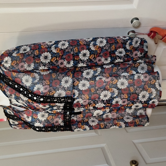 Lauren Conrad Sheer Floral Tunic - Picture 2 of 6